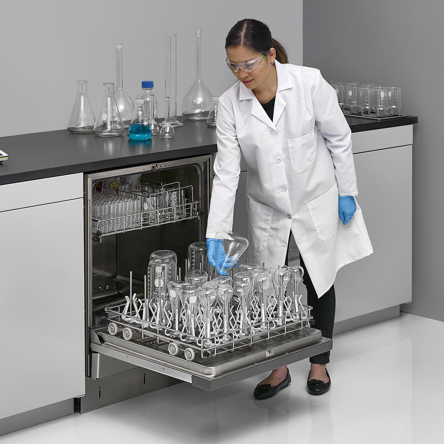 Reliance™ 100 Series Laboratory Glassware Washers